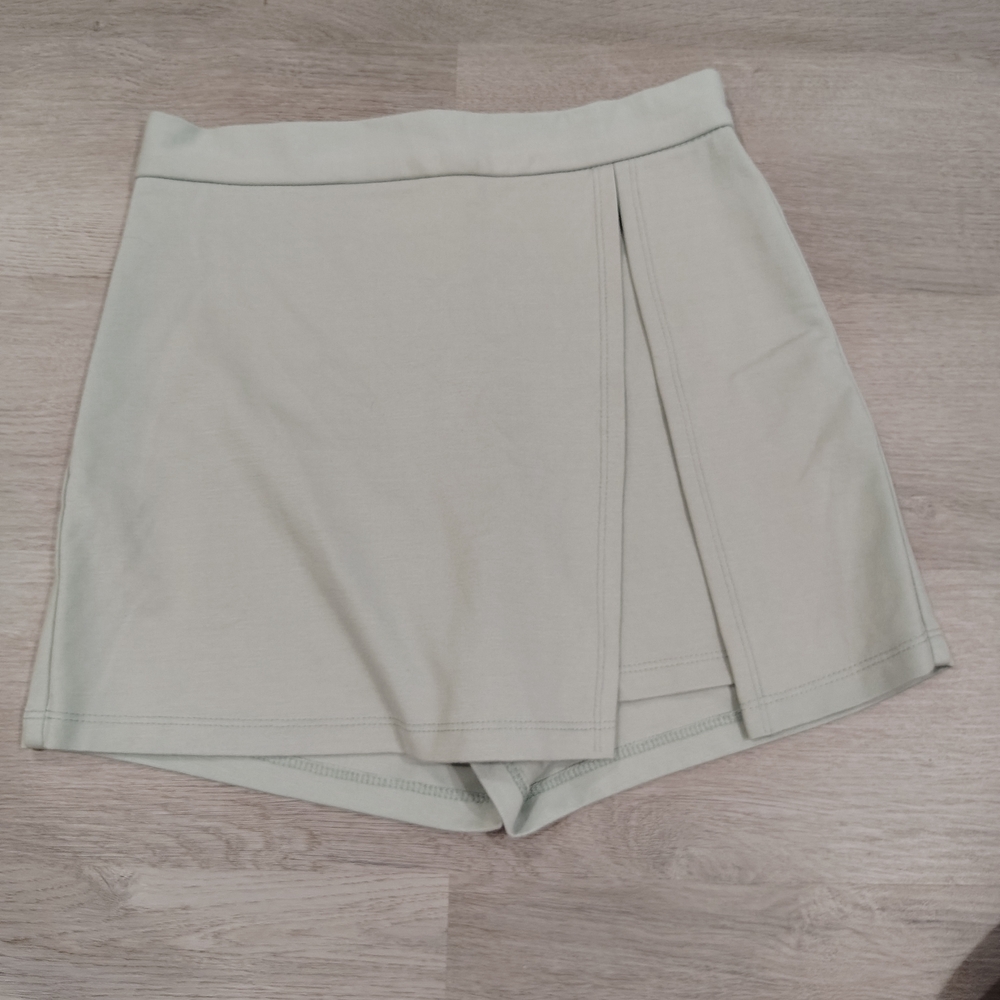 Altar'd State Light Tan Skort